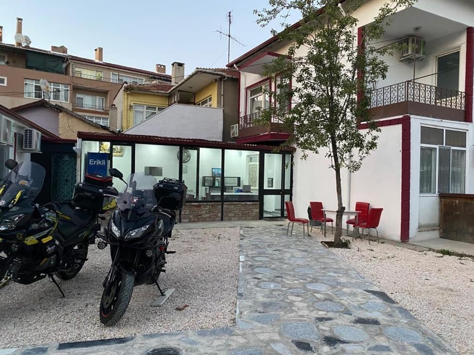 Property building, Patio, Communal lounge/ TV room, Parking