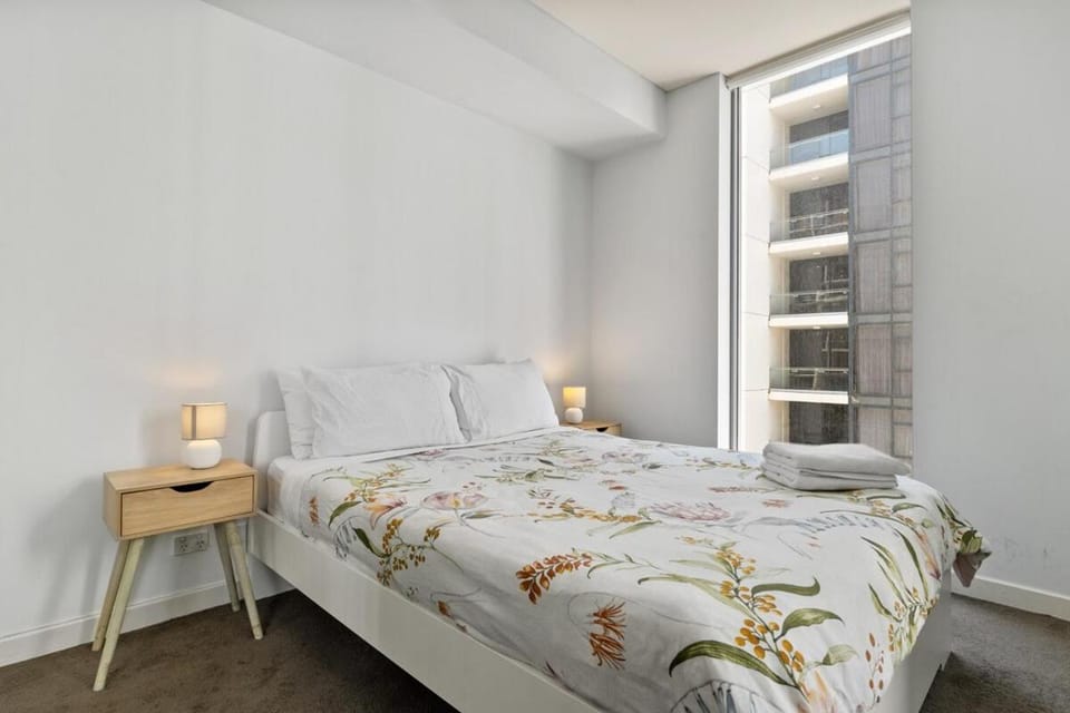 16M Stylish 2 Bedroom Abnb Apt in Mascot, 2 Free Parking Apartment in Mascot