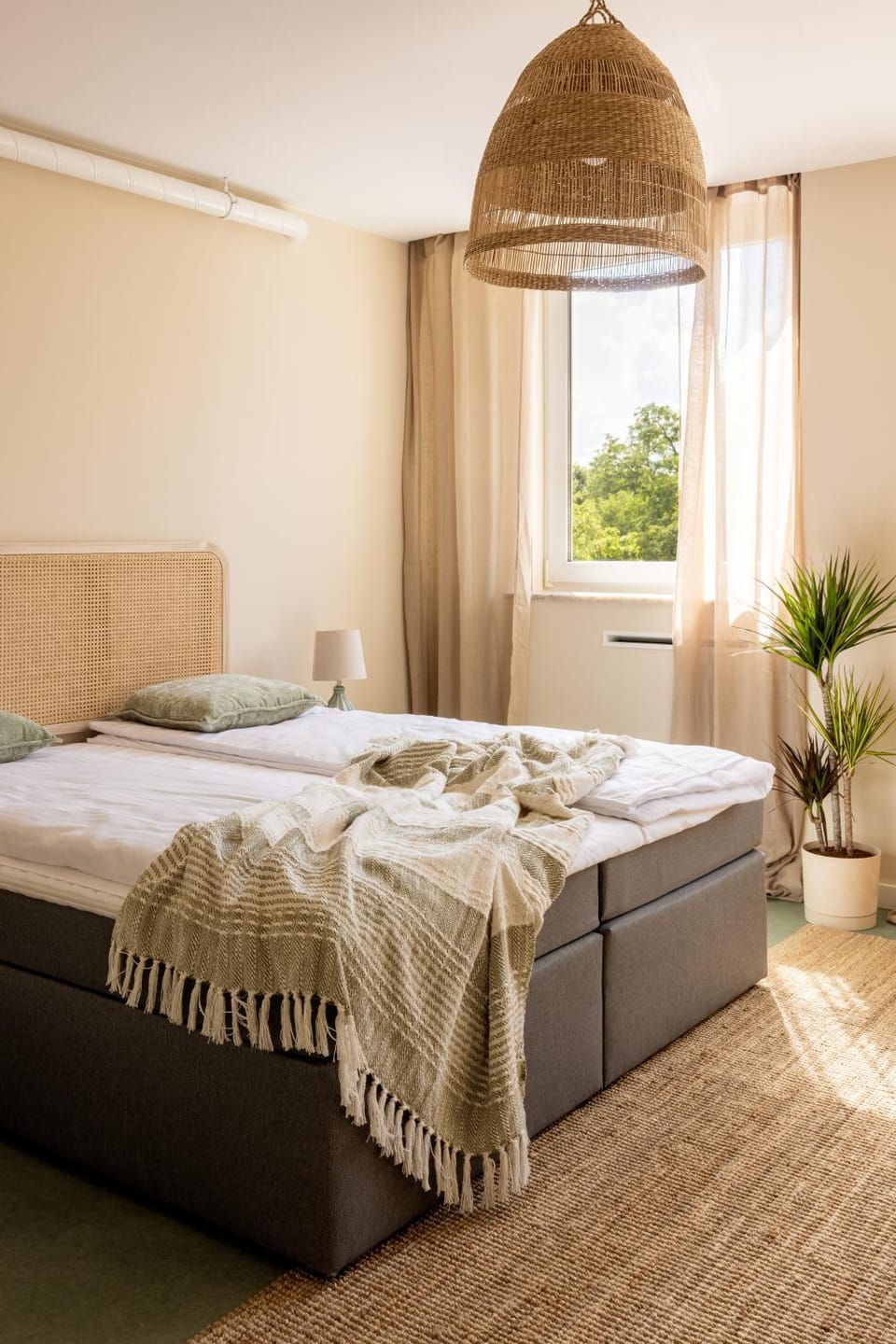 Bed, Bedroom
