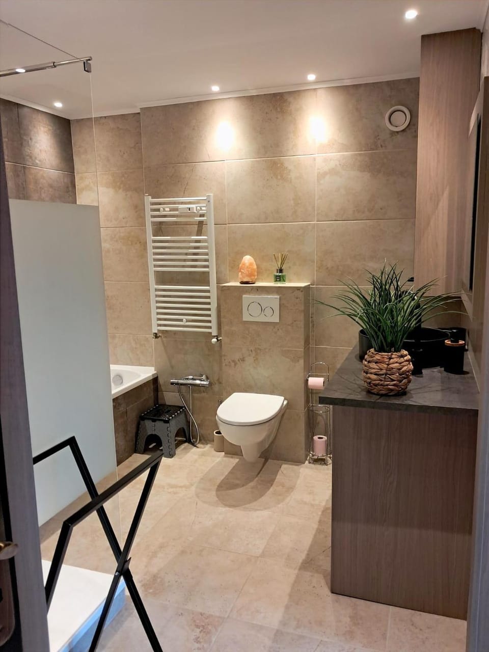 Luxury Apartment High Floor, AC, Pool, Sea, Mountain Views Apartment in Mandelieu-La Napoule