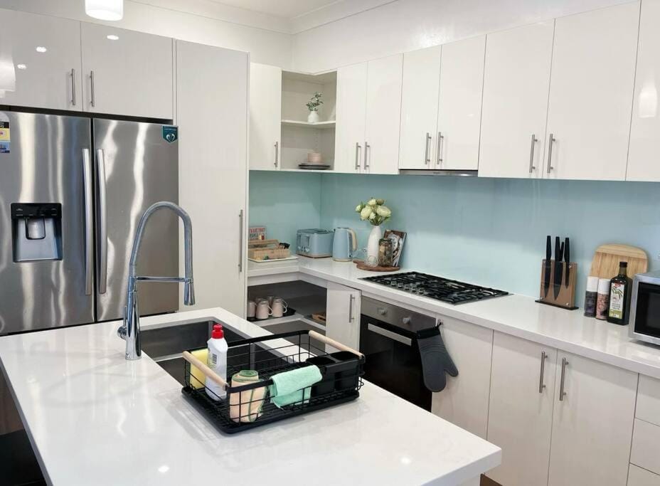 Modern house with Arcade games in a good location House in Melbourne