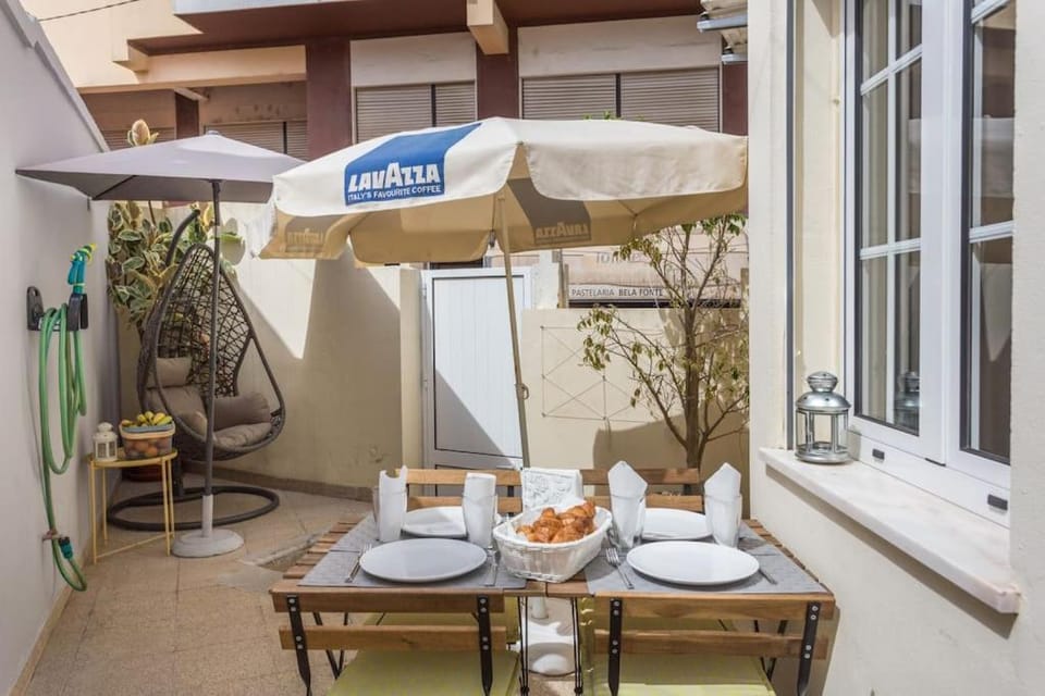 Charming house with terrace near the city center House in Faro