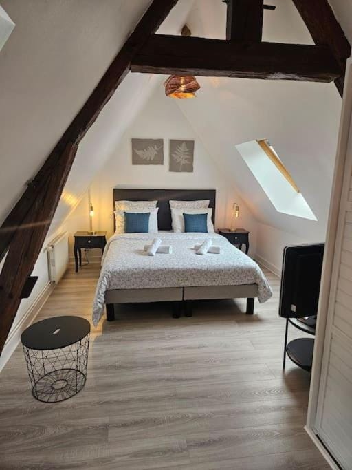 appartement calme, centre-ville Apartment in Vendôme