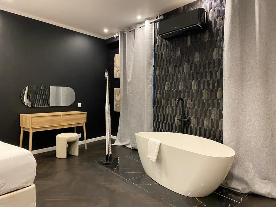 Bathroom, Bedroom