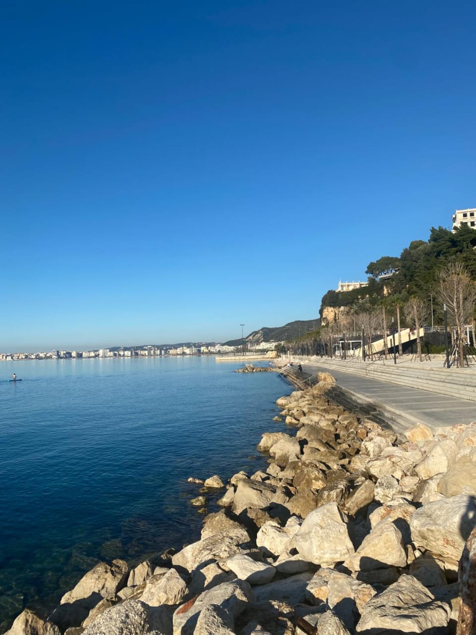 Nearby landmark, Neighbourhood