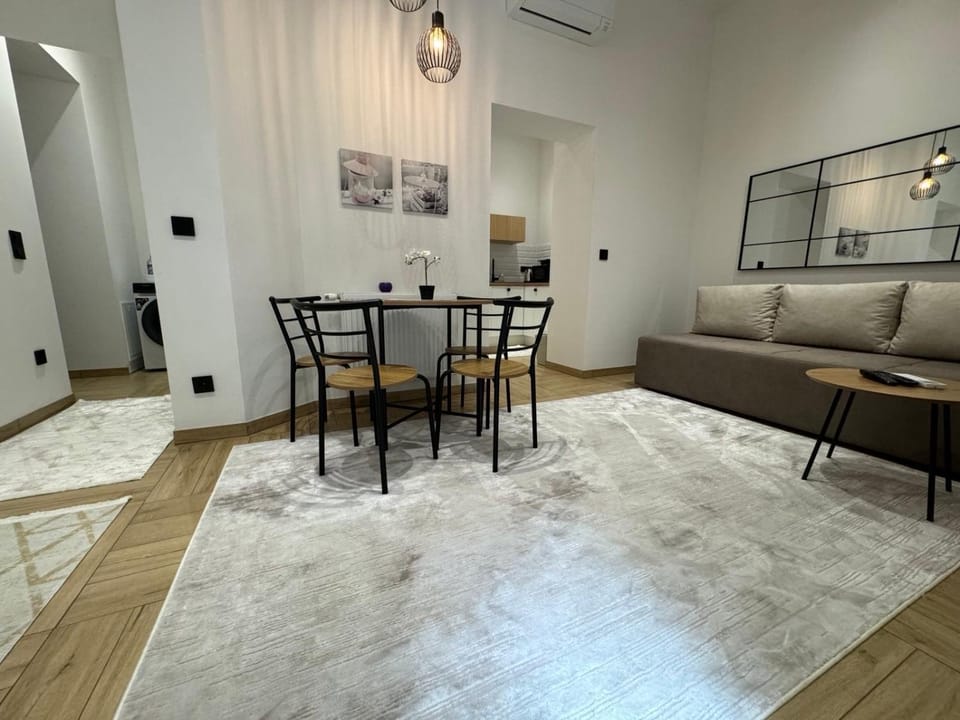 Apartman A in the heart of Ferhadija - Parking available Apartment in Sarajevo