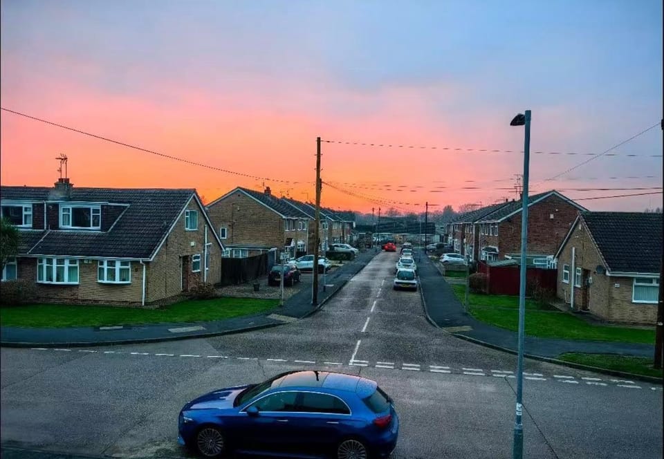 Spacious cosy quiet house&Free parking&Garden Apartment in Hull