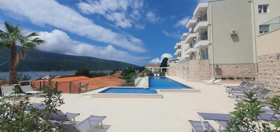 Bella Vista Bay Apartment in Kotor Municipality