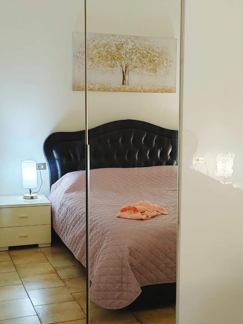 Bed, Photo of the whole room, Bedroom, wardrobe