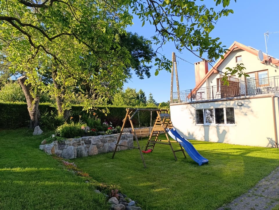 Zakątek pod Gruszą Bed and Breakfast in Pomeranian Voivodeship