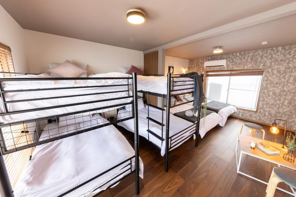 Bed, Bedroom, bunk bed