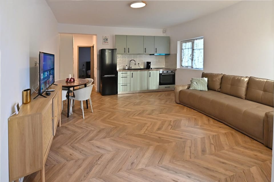 Adora Studio Apartment in Romania