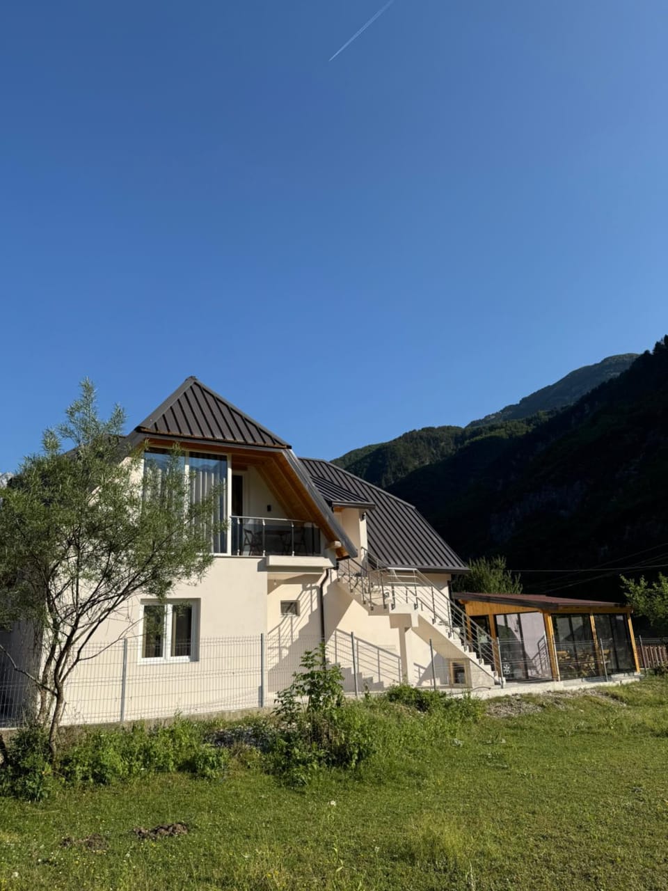 Serenity Guesthouse Bed and Breakfast in Montenegro