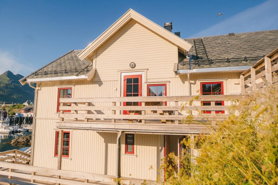 Astabrygga - Lofoten Jacuzzi House in Lofoten