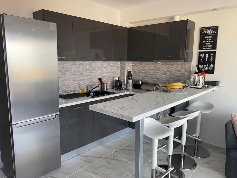 Kitchen or kitchenette, Dining area, toaster