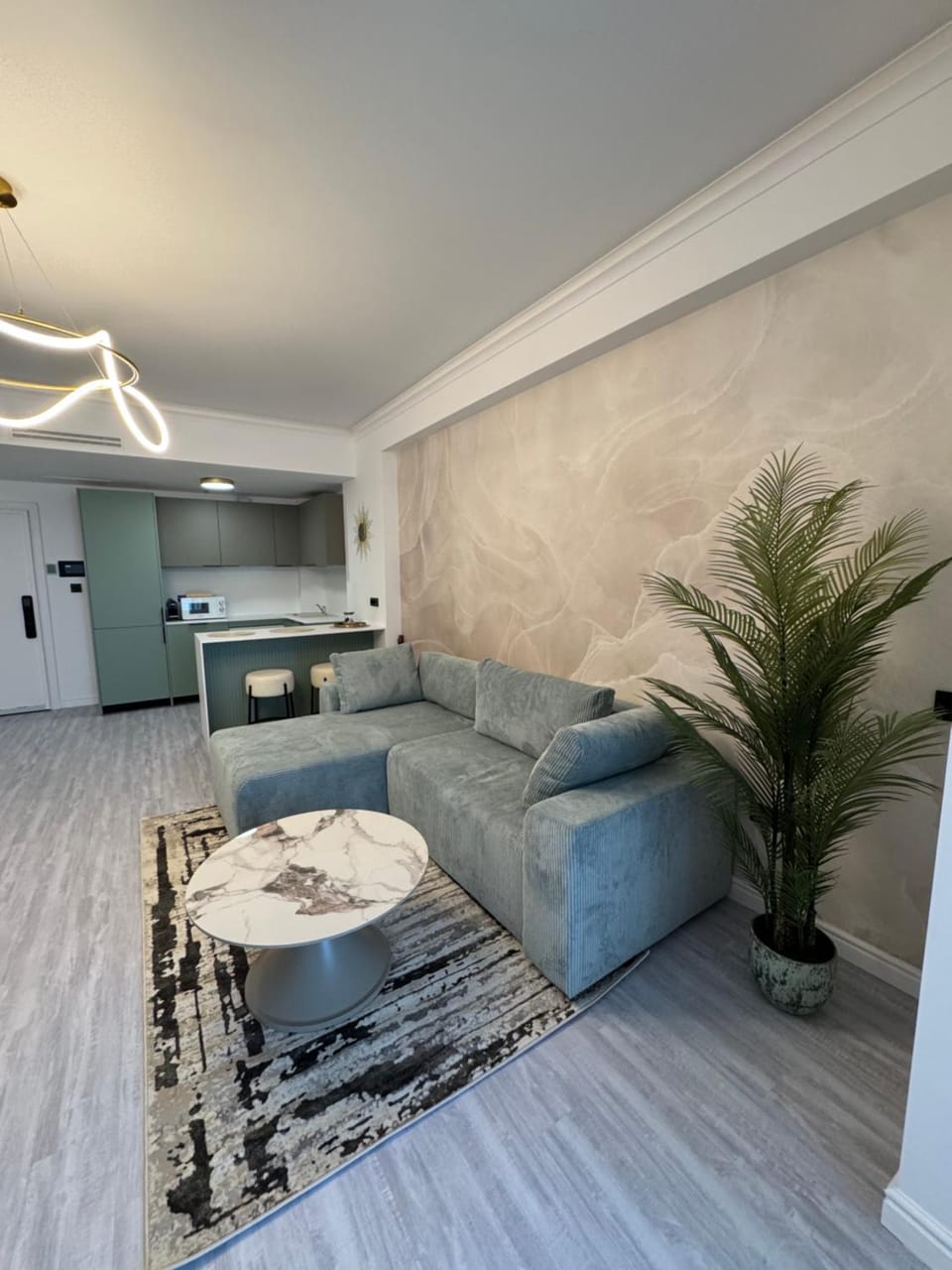 Kitchen or kitchenette, Living room, Seating area