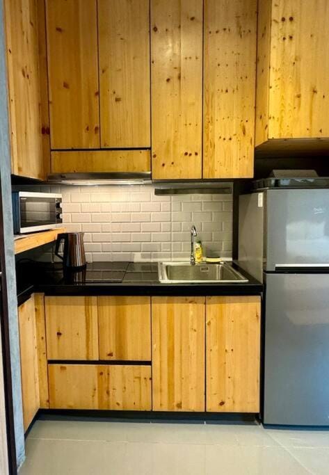 Taya NaiHarn, Scenic View, Modern Studio, Relife Windy Apartment in Rawai