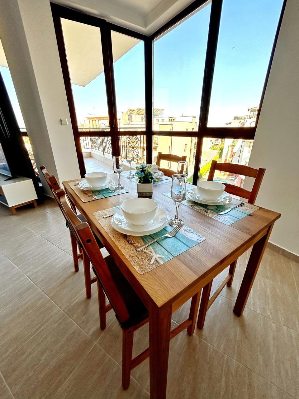 View (from property/room), Living room, Dining area