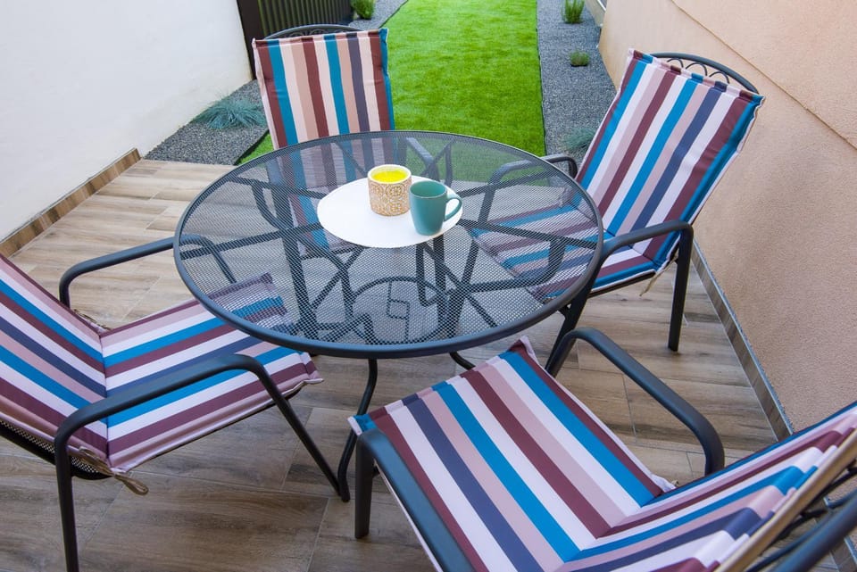 Garden, Balcony/Terrace