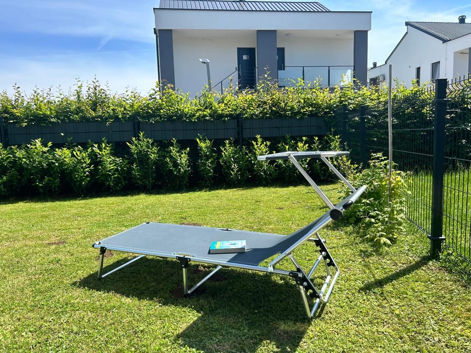 Day, Garden, Garden view, sunbed