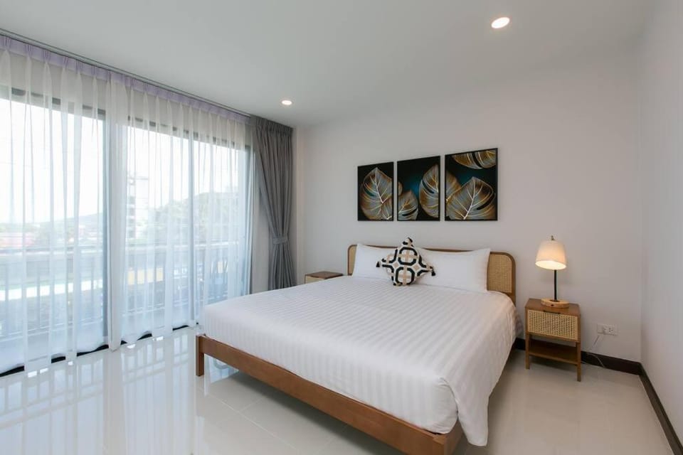 WOW Academy Balcony 2B Fitness Street Phuket Apartment in Chalong