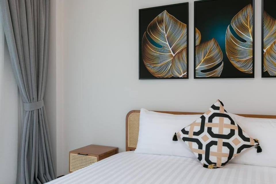 WOW Academy Balcony 2B Fitness Street Phuket Apartment in Chalong