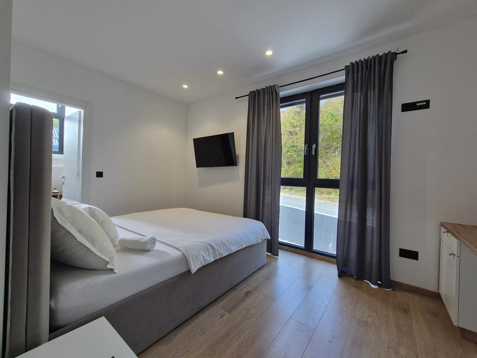 TV and multimedia, Bedroom