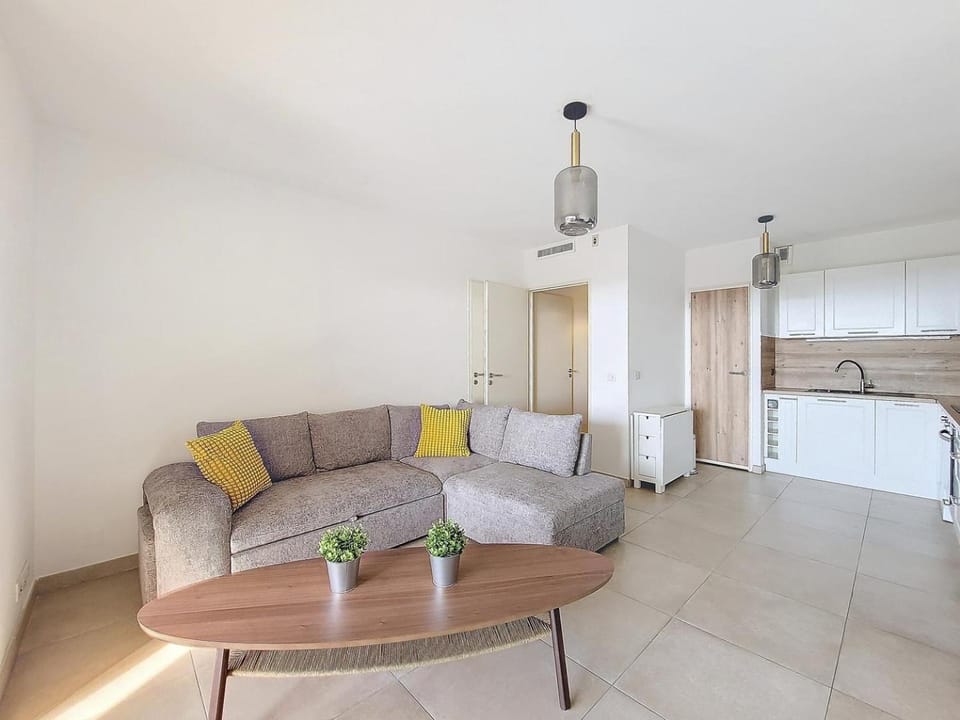 Communal lounge/ TV room, Living room, Lounge or bar