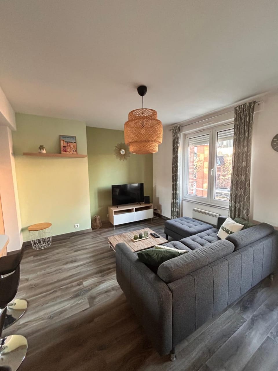 Communal lounge/ TV room, TV and multimedia, Living room, Seating area