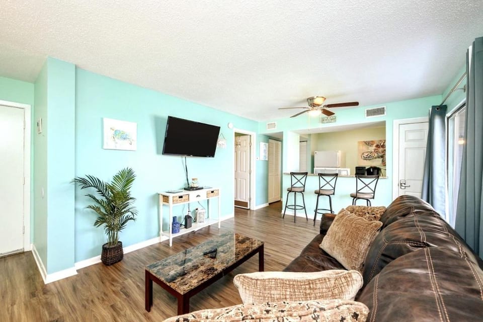 Kings Cove Central Destin 3 Community Pools House in Destin