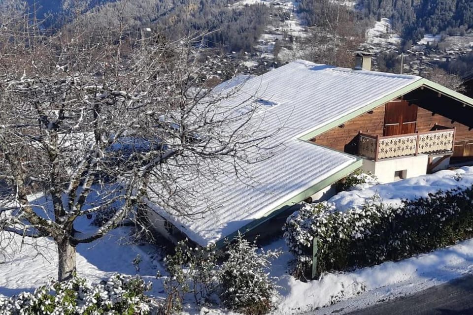 Chalet accueillant avec cheminée à 5 min du centre Chalet in Saint-Gervais-Bains
