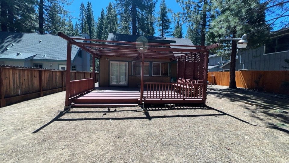 Bambi's Bunkhouse home House in South Lake Tahoe