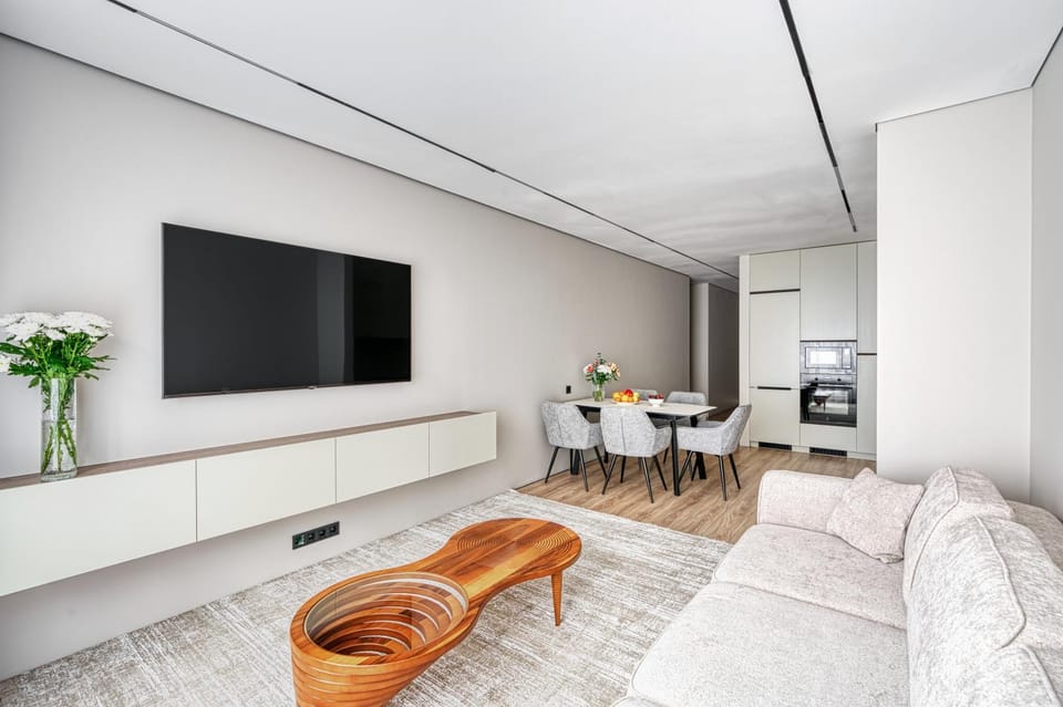 TV and multimedia, Kitchen or kitchenette, Seating area, Dining area, oven