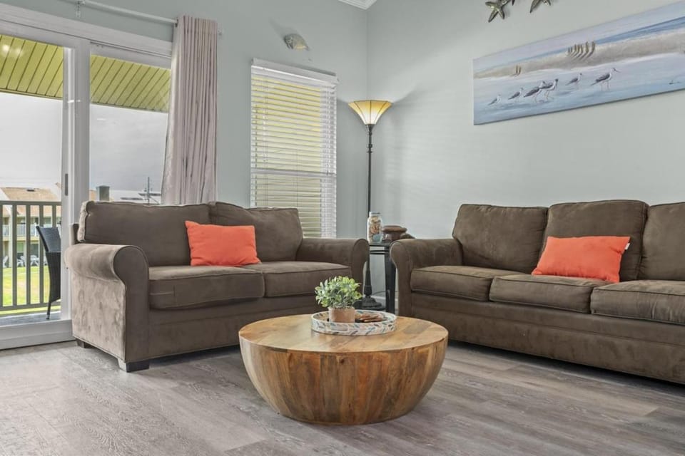 SeaCove Steps 2 Priv Beach Backyard Comm Pool House in Miramar Beach