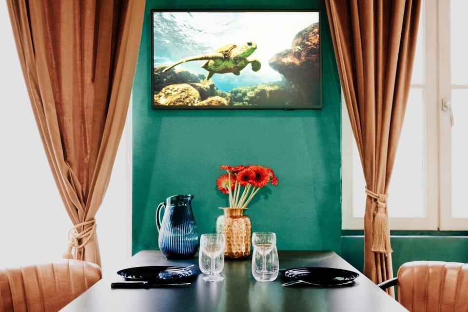Decorative detail, Dining area