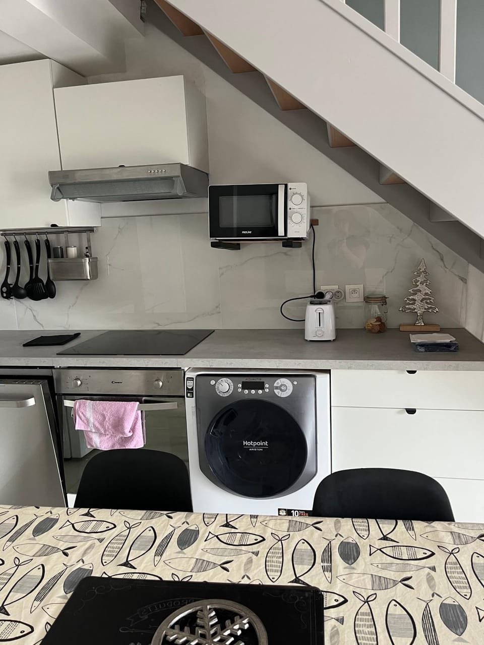 dishwasher, microwave, oven, stove, washing machine