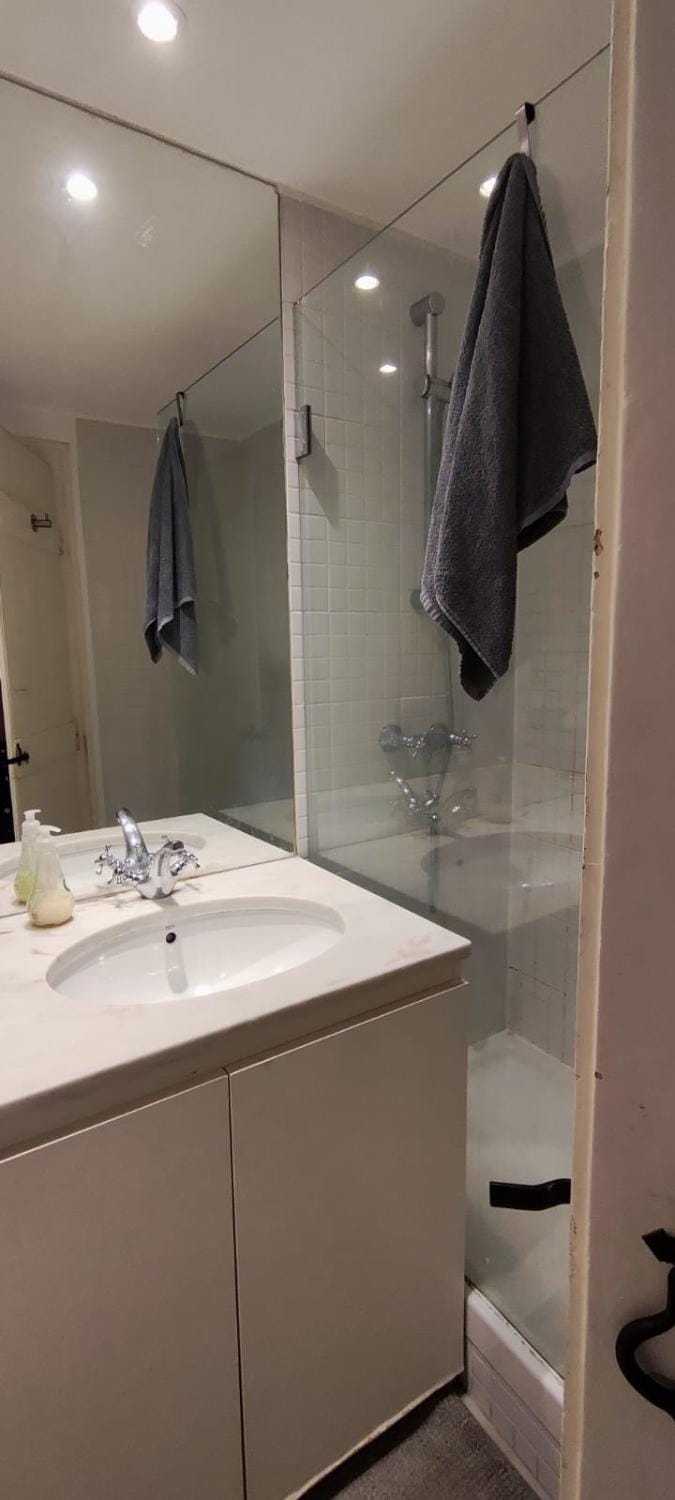 Shower, Bathroom