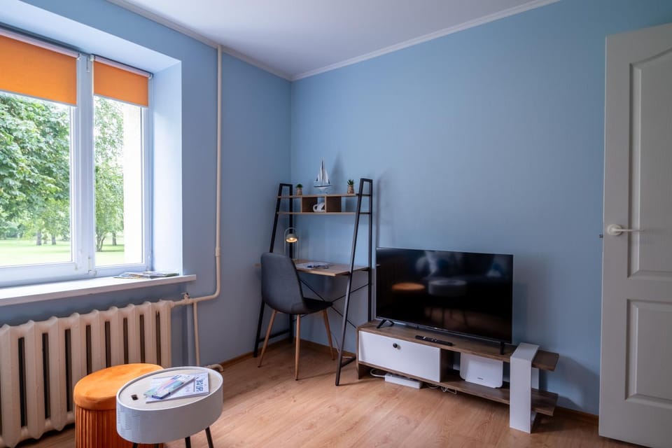 Communal lounge/ TV room, TV and multimedia, Living room, Seating area, heating