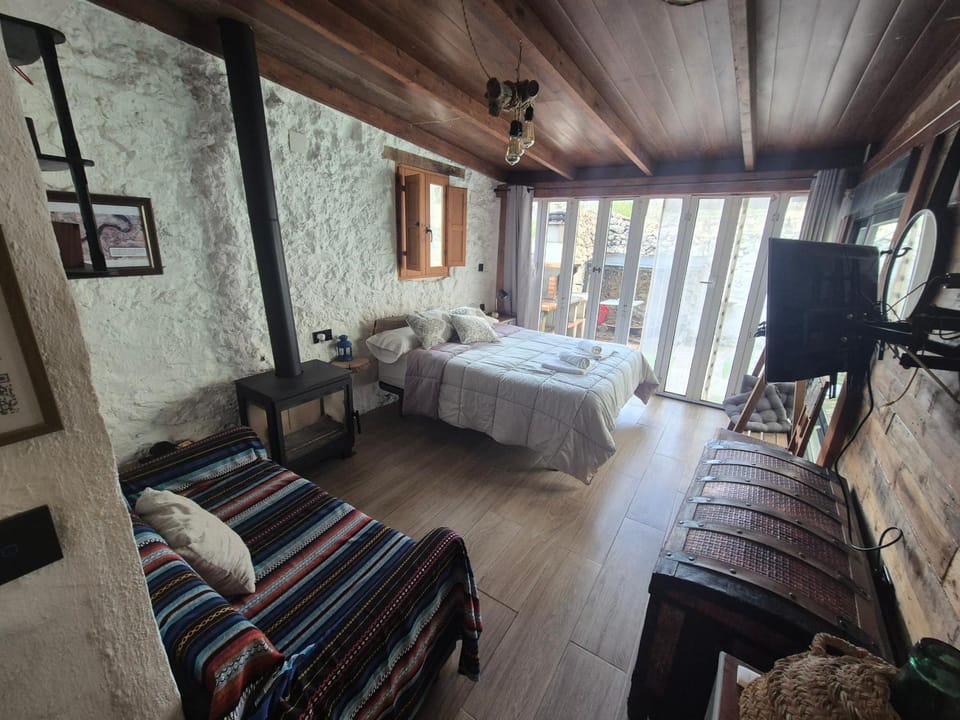 Living room, Bedroom