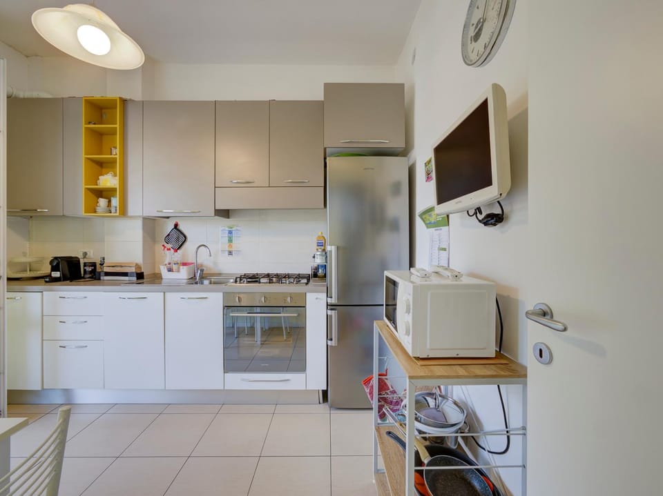 TV and multimedia, Kitchen or kitchenette