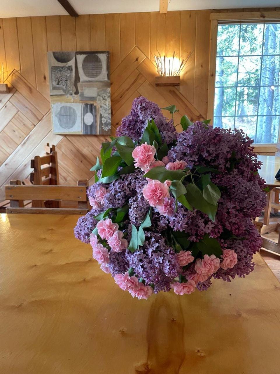 Rustic Beaverfoot Lodge Room N4 Hotel in Columbia-Shuswap A