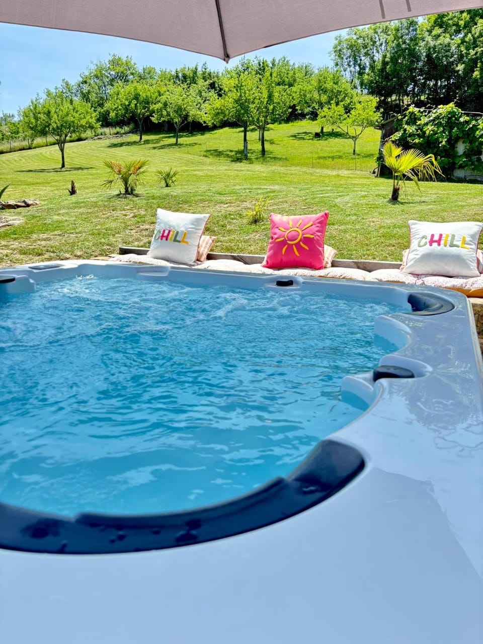 Patio, Natural landscape, Garden, Spa and wellness centre/facilities, Garden view, Pool view, Swimming pool