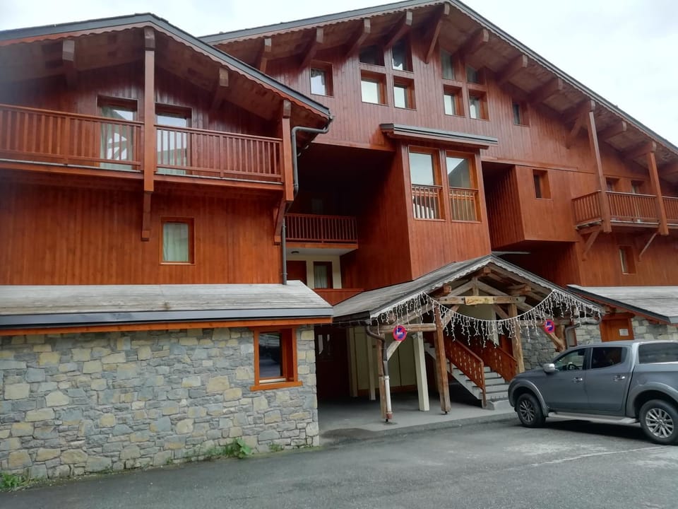 Chalet le Chamois-Arolles- Arcs 2000-Alpes-France Apartment in Bourg-Saint-Maurice