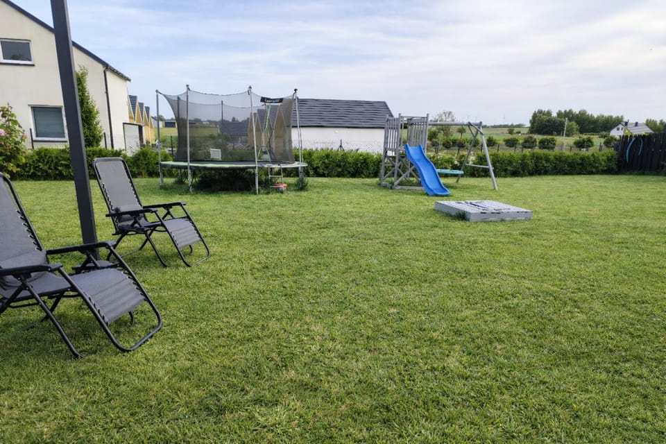 Day, Natural landscape, Children play ground, sunbed