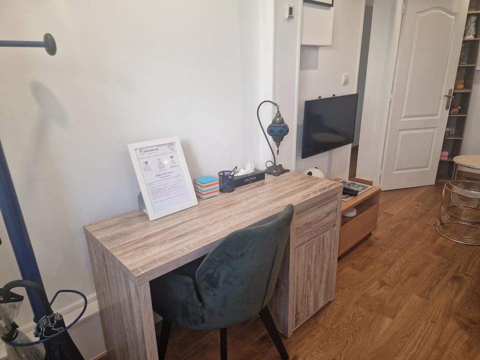 Studio Drancy avec Jardin 45 m2 Apartment in Drancy