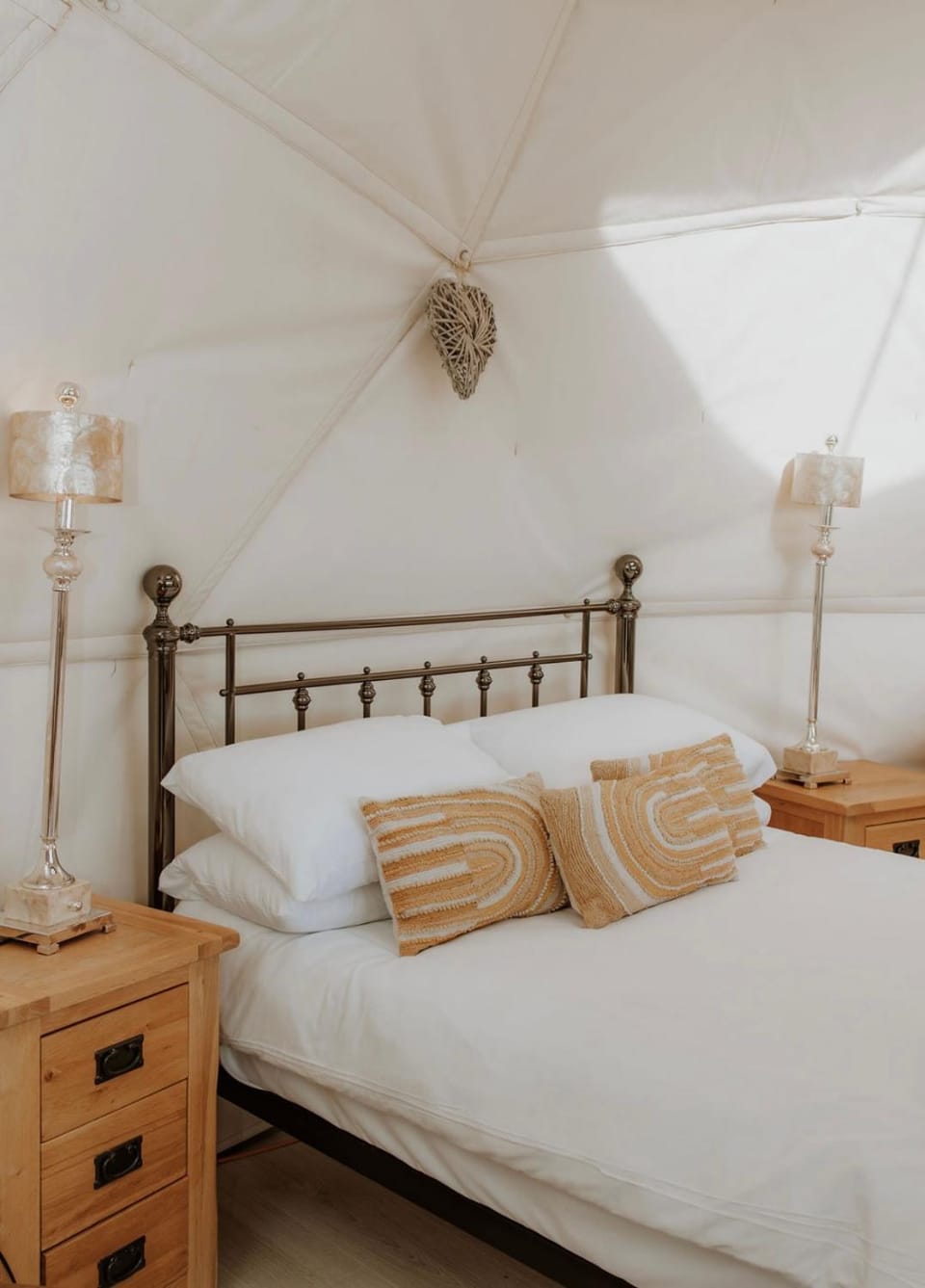 Star Gazing Dome 1 with cozy log burner Luxury tent in South Oxfordshire District