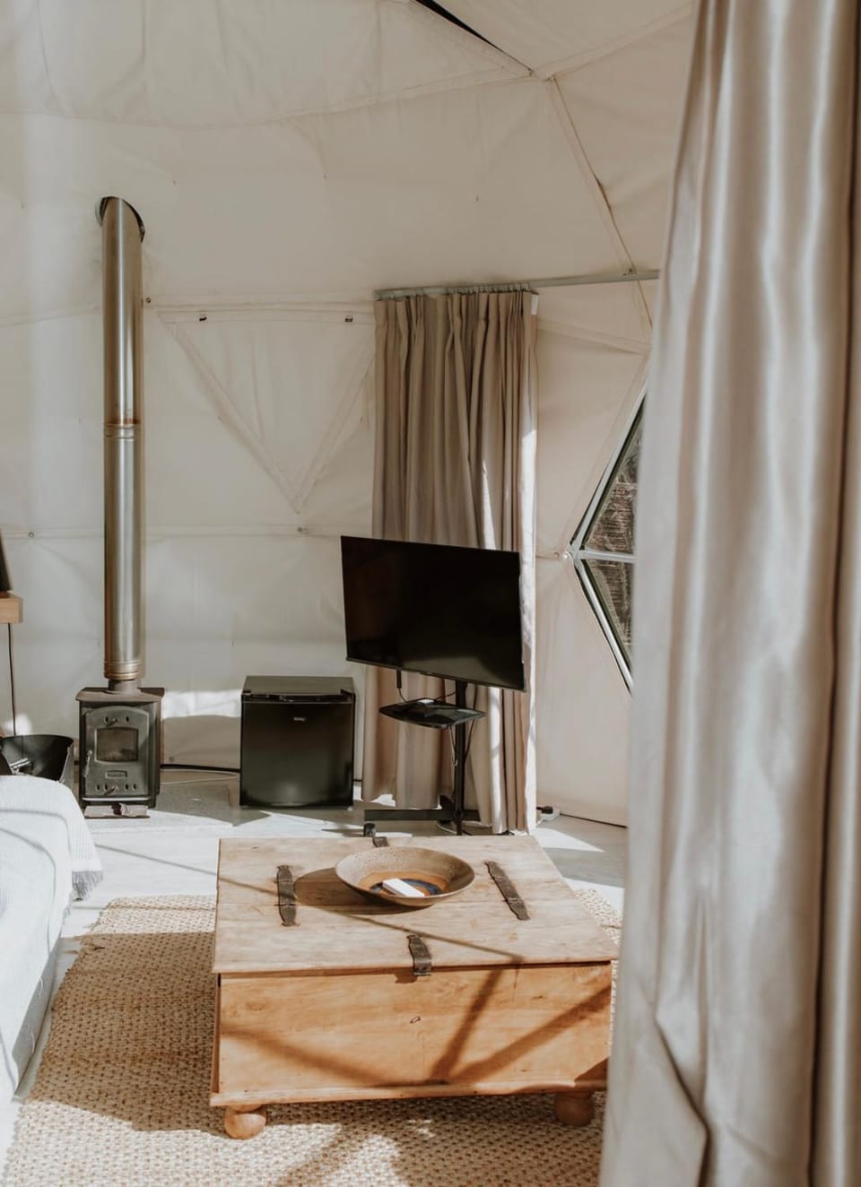 Star Gazing Dome 1 with cozy log burner Luxury tent in South Oxfordshire District
