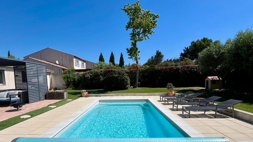 Villa Pura Vida - 6 personnes - piscine, jaccuzi et cuisine d'été Villa in Provence-Alpes-Côte d'Azur