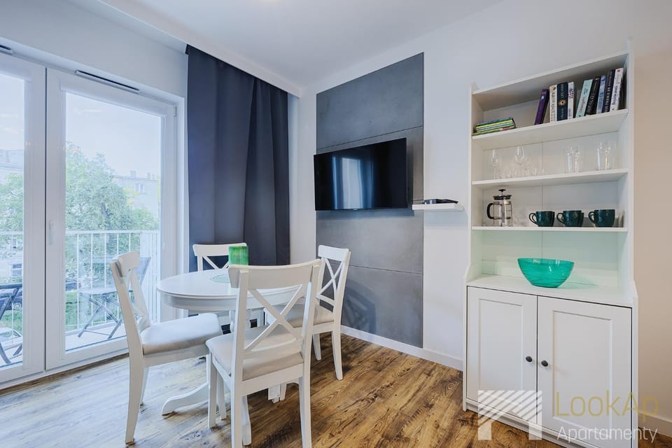 TV and multimedia, Dining area