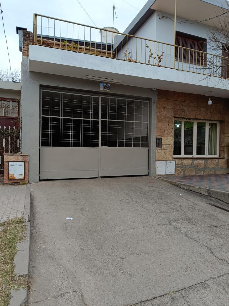 Facade/entrance, Off site, Parking